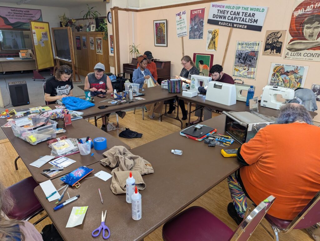 Repair Cafe during Good Neighbor Month